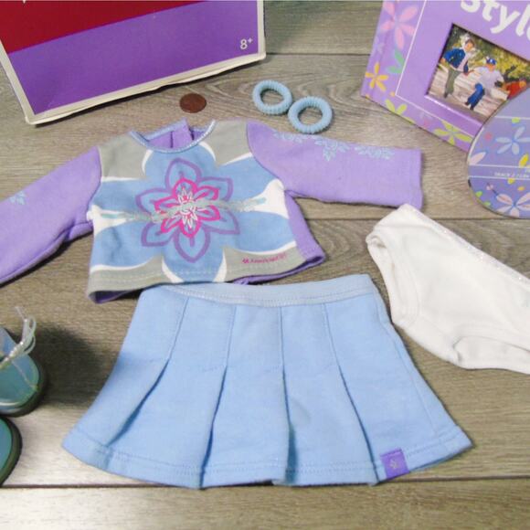 American Girl I Like Your Style MEET OUTFIT BOOK & CD Doll Boots Panties Box VTG - Picture 2 of 10